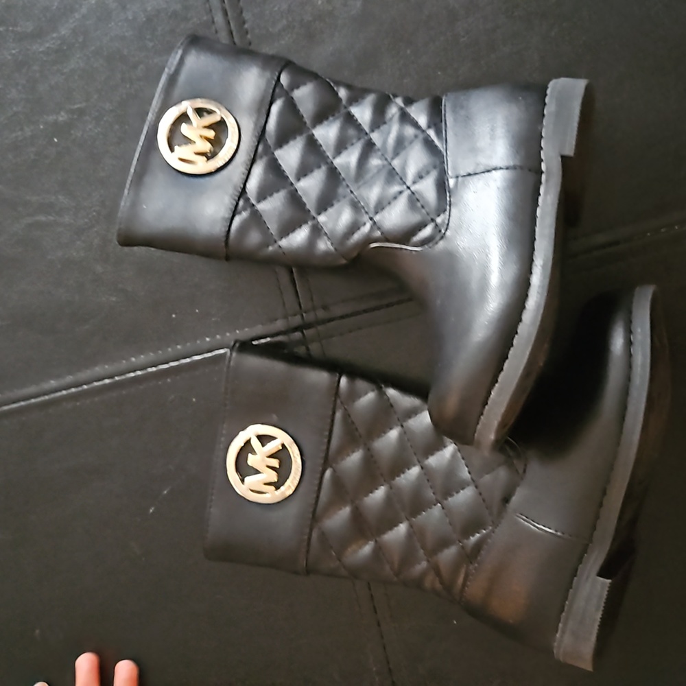 Toddlers MK boots